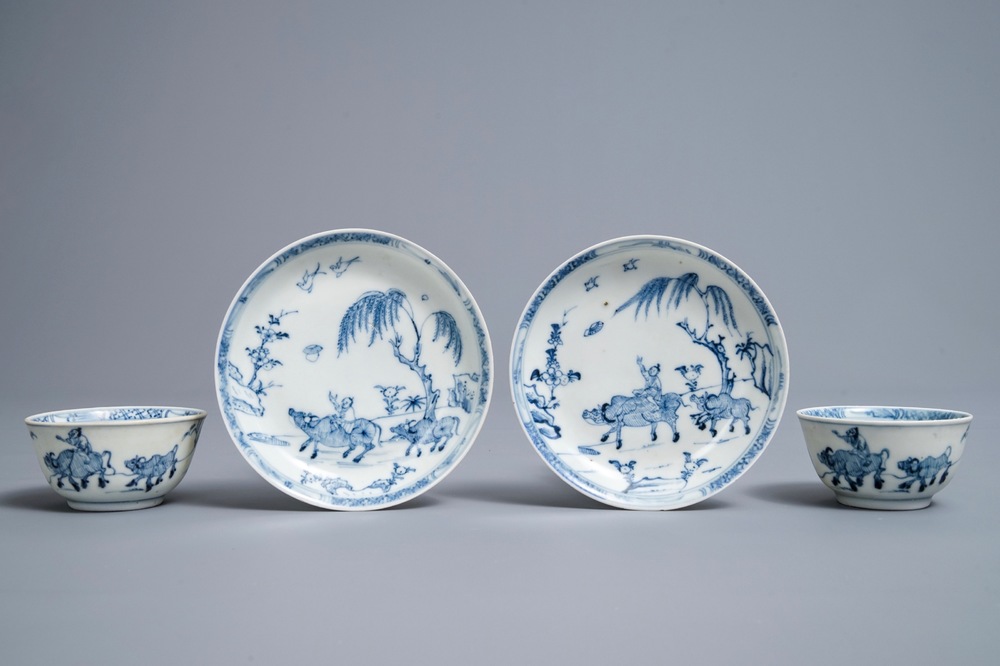 Een paar Chinese blauwwitte koppen en schotels, Ca Mau scheepswrak, Yongzheng