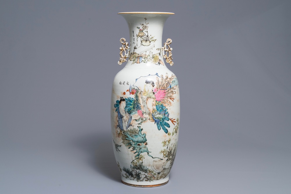 Een Chinese qianjiang cai vaas met mythologisch decor, 19/20e eeuw