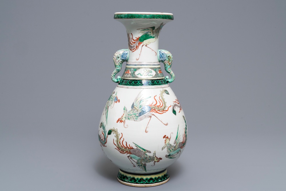 A Chinese famille verte 'phoenix' vase, 19th C.