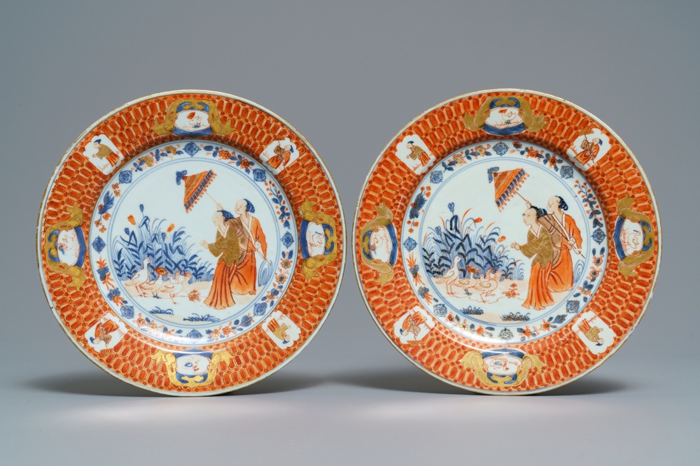 A pair of Chinese Imari-style plates after Cornelis Pronk: &ldquo;Dames au Parasol", Qianlong, ca. 1736-1738