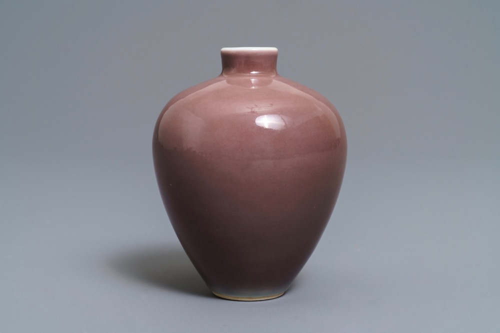 A Chinese monochrome liver red vase, Xuande mark, 19th C.