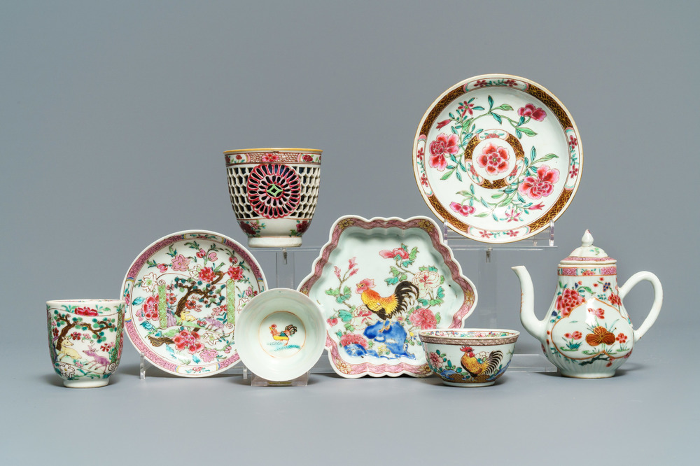 Un bel ensemble d'objets &agrave; th&eacute; en porcelaine de Chine famille rose, Yongzheng/Qianlong
