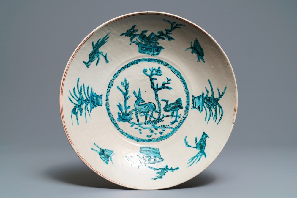 A Chinese Swatow dish with a deer, Ming