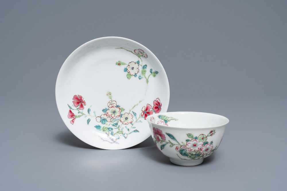 A fine Chinese famille rose cup and saucer with floral design, Yongzheng
