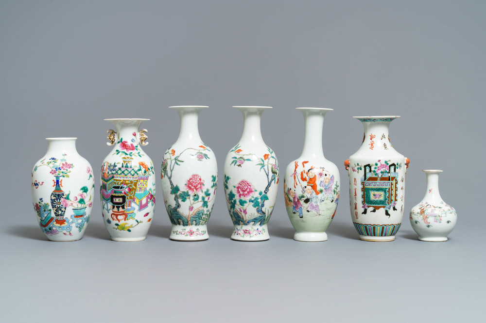 Zeven Chinese famille rose vazen, 19/20e eeuw