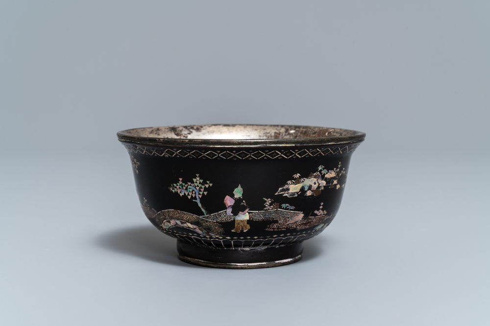 A Chinese lac burgaut&eacute; bowl, Kangxi