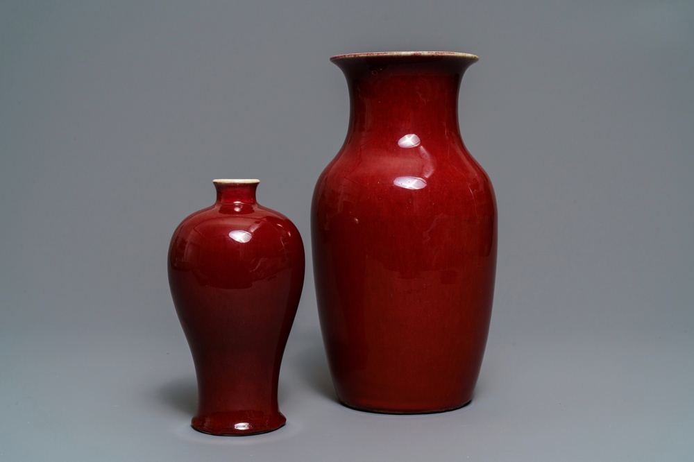 Two Chinese monochrome sang-de-boeuf and flamb&eacute; vases, 18/19th C.