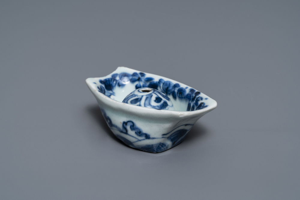 Een Chinese blauw-witte &lsquo;Hansje in de kelder&rsquo; kop, Transitie periode