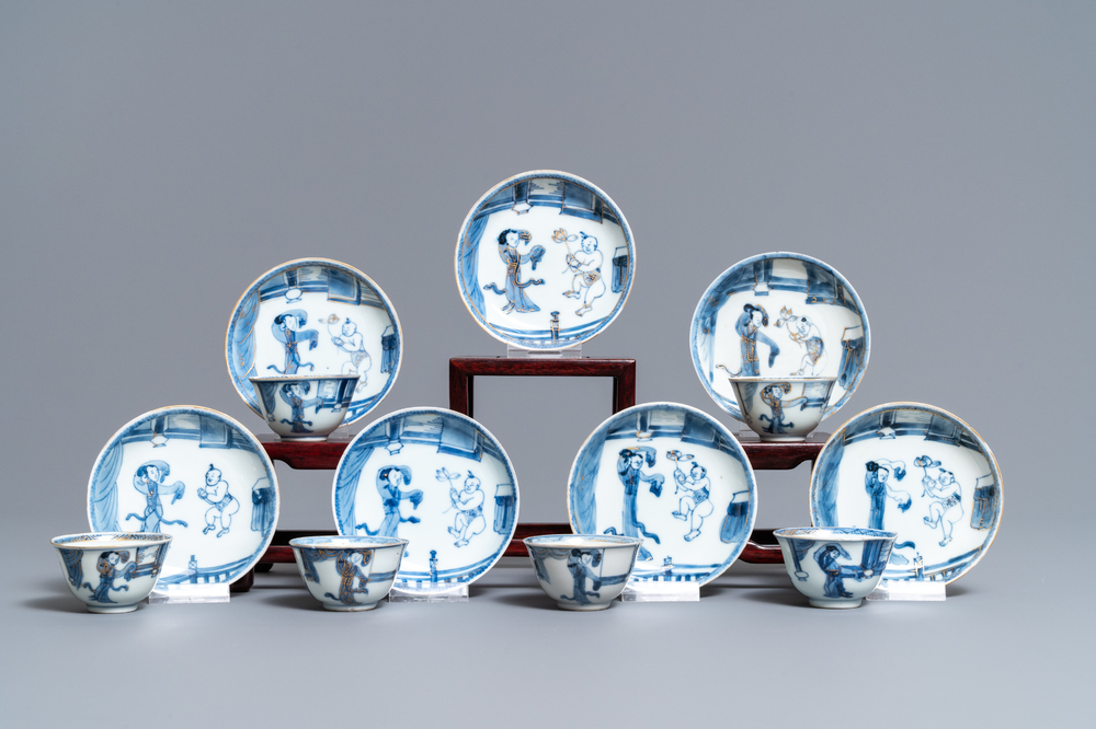 Six Chinese blue and white cups and seven saucers with gilded design, Kangxi/Yongzheng