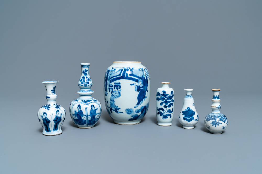 Six small Chinese blue and white vases, Kangxi