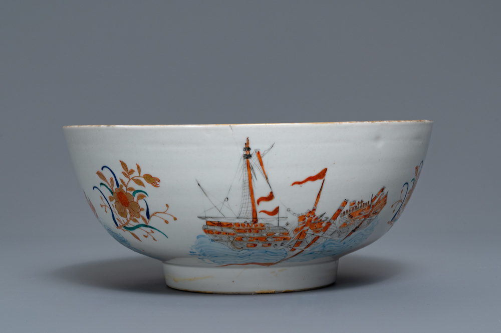 A rare Chinese verte-Imari bowl with a wrecked threemaster, Qianlong