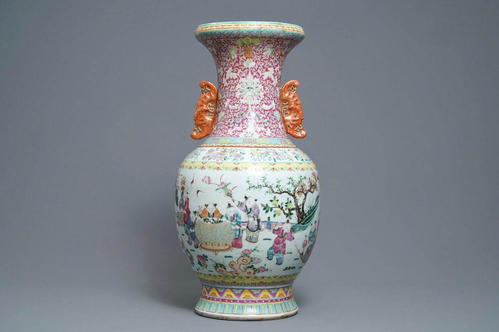 A large Chinese famille rose vase, 19th C.