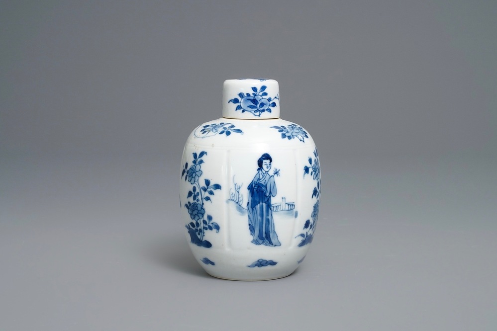 A Chinese blue and white 'Long Eliza' tea caddy and cover, Kangxi