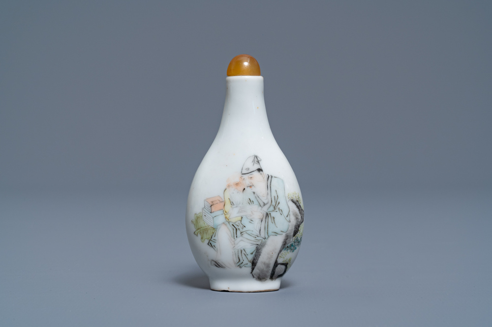 A Chinese qianjiang cai snuff bottle, signed Fang Jiazhen, dated 1898