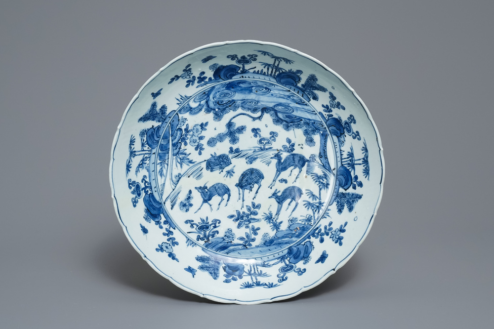 A Chinese blue and white charger with deer, birds and insects, Jiajing