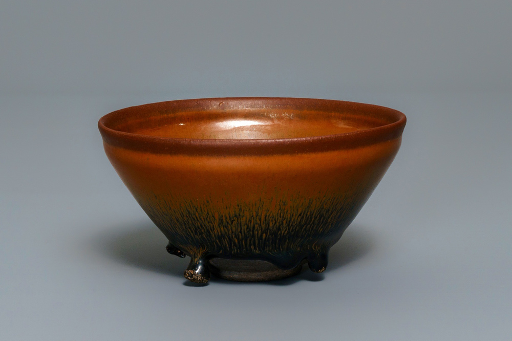 Un bol en gr&egrave;s porcelaineux de type jianyao &agrave; &eacute;mail 'fourrure de li&egrave;vre', Song