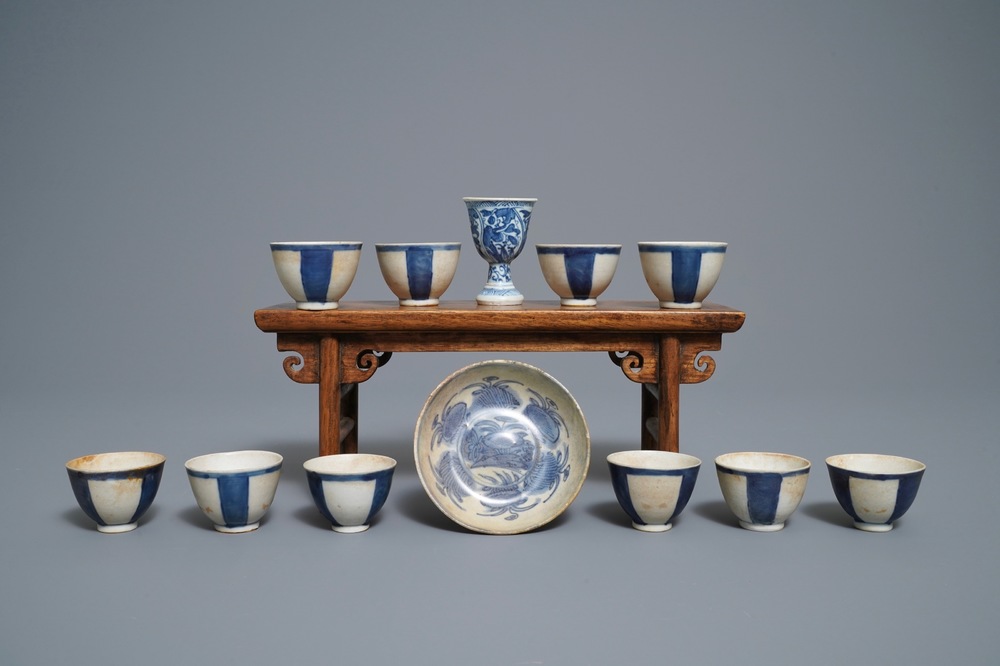 Ten Chinese blue and white cups, a stem cup and a bowl, Hatcher and Vung Tao shipwrecks, Transitional period and Kangxi