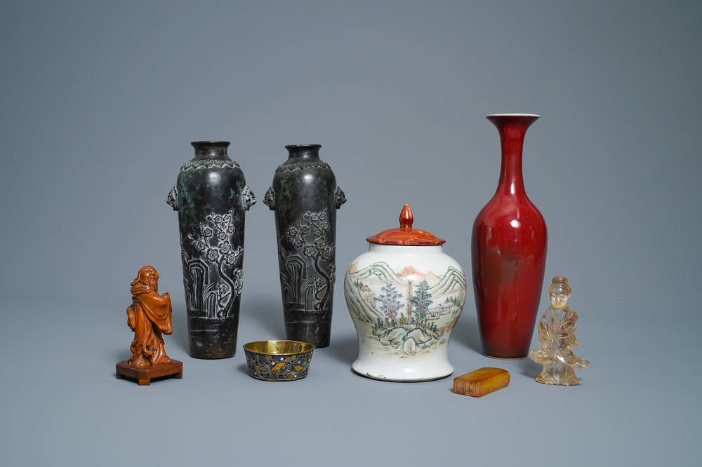 A varied selection of Chinese porcelain, bronze, wood and hardstone, 19/20th C.