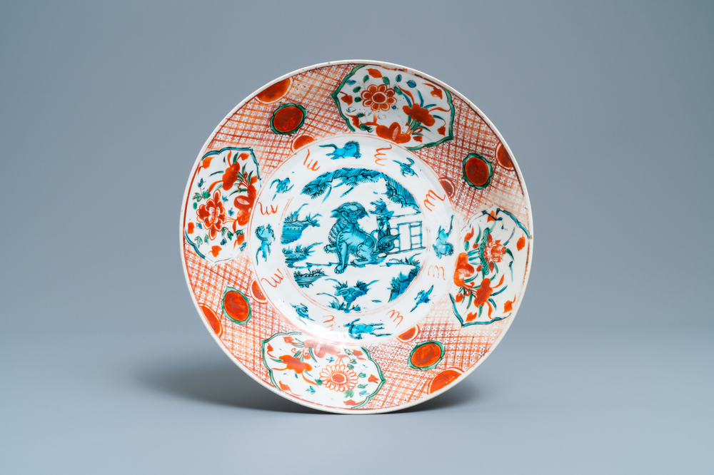 A Chinese Swatow dish with a Buddhist lion, Ming