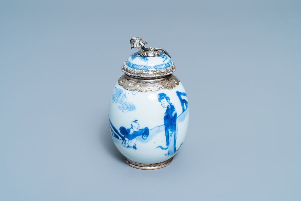 A Chinese blue and white tea caddy with Dutch silver mounts, Kangxi