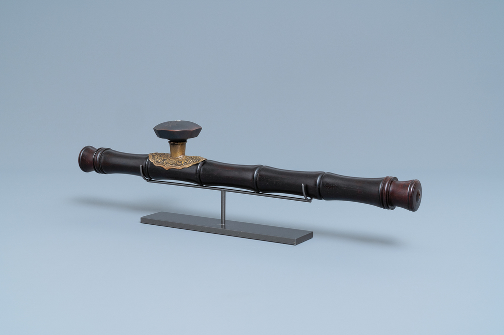 A Chinese tie li mu, paktong metal and Yixing stoneware opium pipe, 19th C.