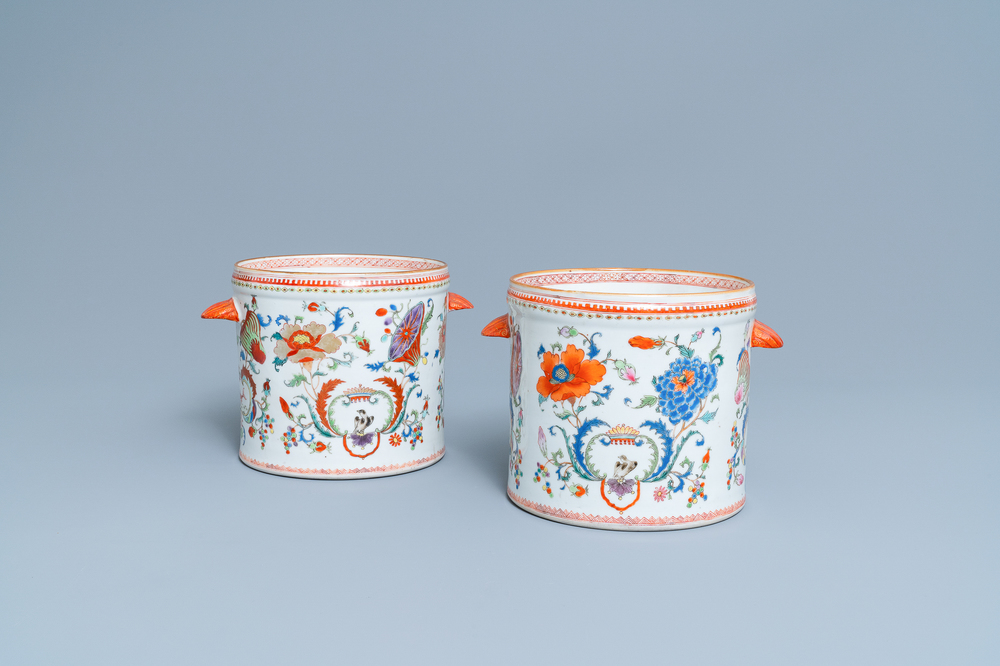 A pair of Chinese famille rose 'Pompadour' coolers, Qianlong