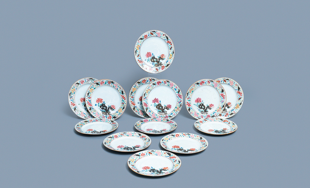 Thirteen Chinese famille rose bianco sopra bianco plates, Qianlong