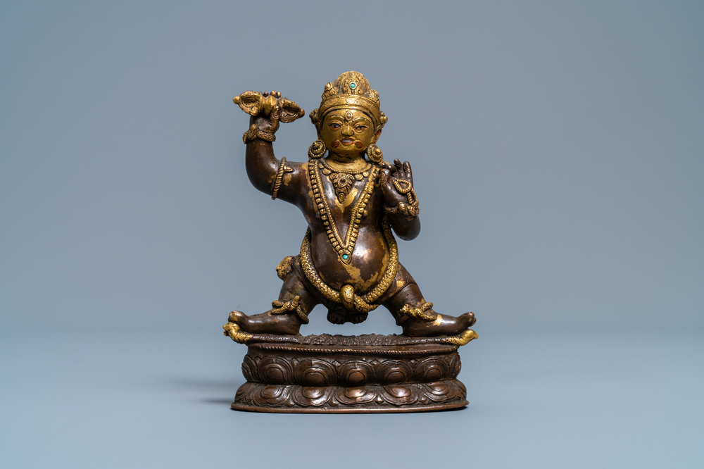 Une figure de Vajrapani en bronze dor&eacute;, Sino-Tibet, 17/18&egrave;me