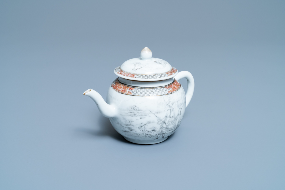 Une th&eacute;i&egrave;re couverte en porcelaine de Chine &agrave; d&eacute;cor en grisaille de chasseurs europ&eacute;ens, Yongzheng