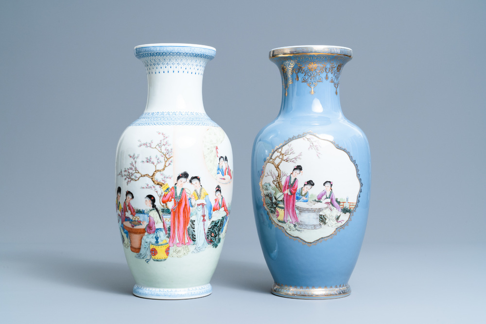 Deux vases en porcelaine de Chine famille rose, R&eacute;publique