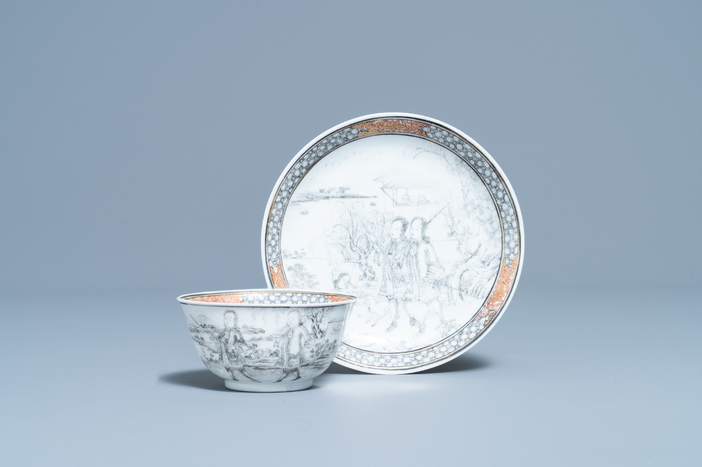 Une tasse et soucoupe en porcelaine de Chine grisaille, Yongzheng