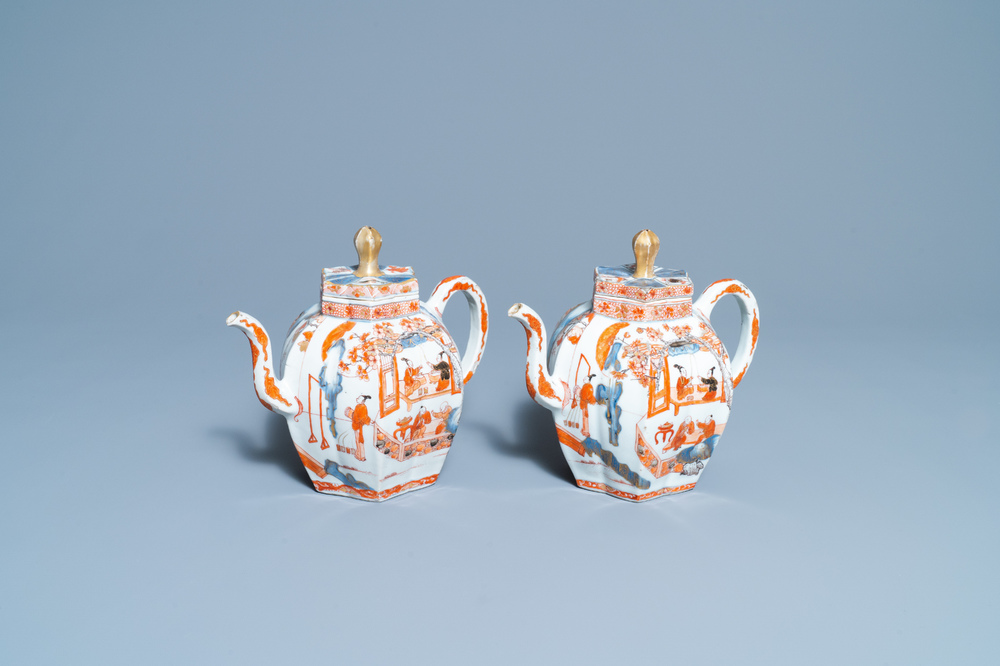 A pair of very large Chinese Imari-style teapots and covers, Kangxi
