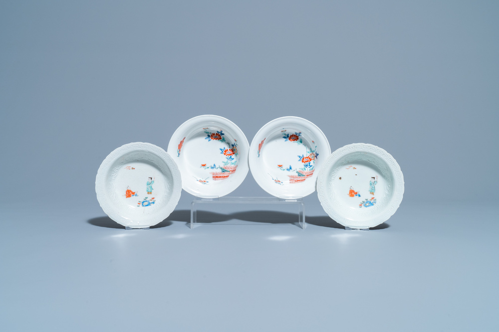 Four Japanese Kakiemon-style bowls with floral design and playing boys, Edo, 18/19th C