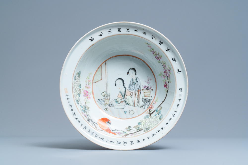 A large Chinese qianjiang cai bowl with a scholar and her student, 19/20th C.