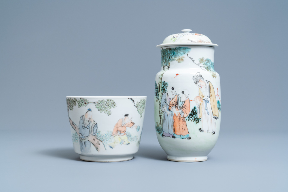 A Chinese qianjiang cai jardini&egrave;re and a covered vase, 19/20th C.