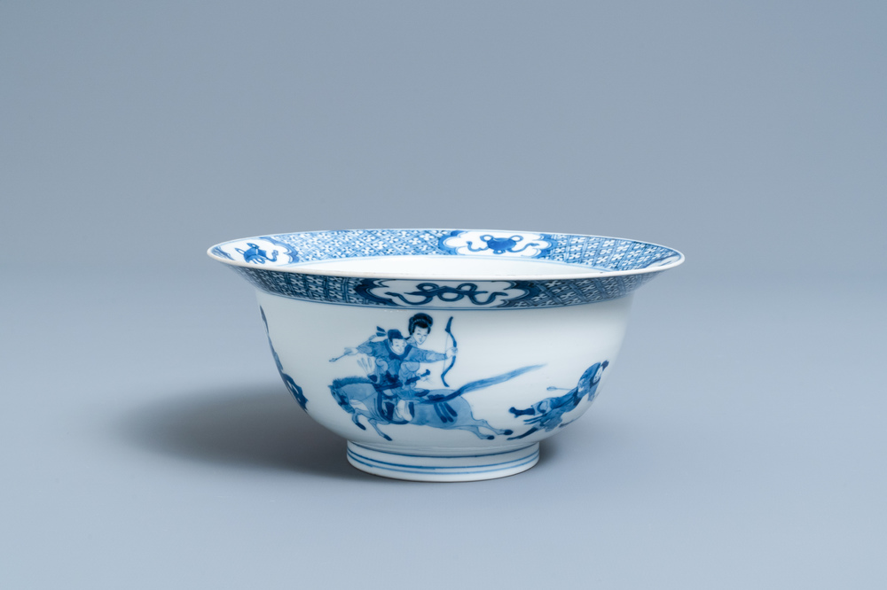 A Chinese blue and white klapmuts bowl with a battle scene, Chenghua mark, Kangxi