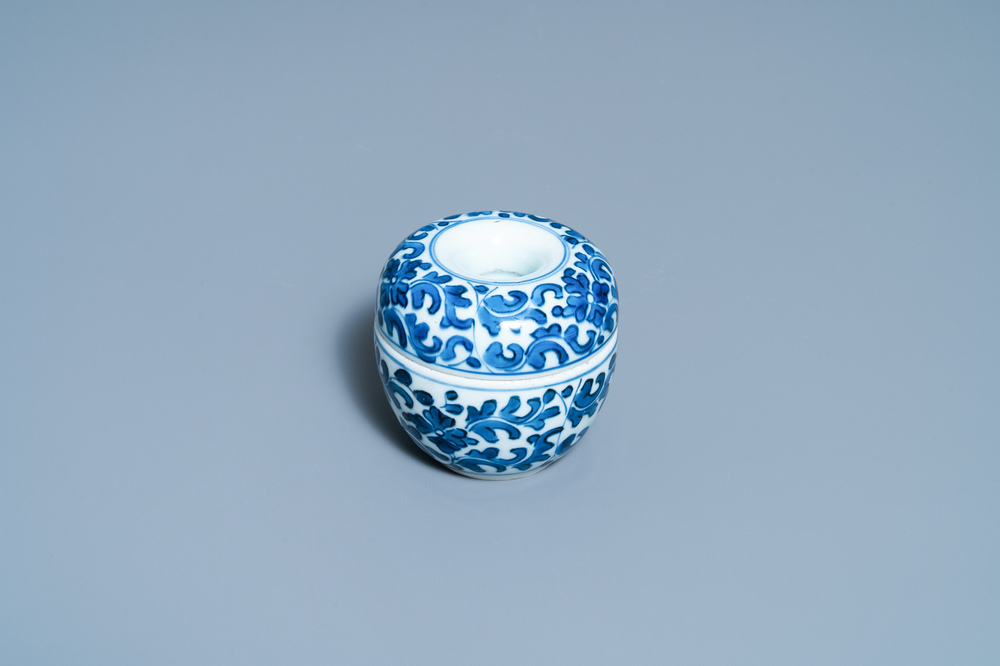 A Chinese blue and white two-piece brush washer, Kangxi