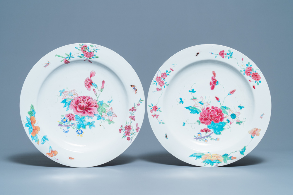 A pair of Chinese famille rose dishes with floral design, Yongzheng