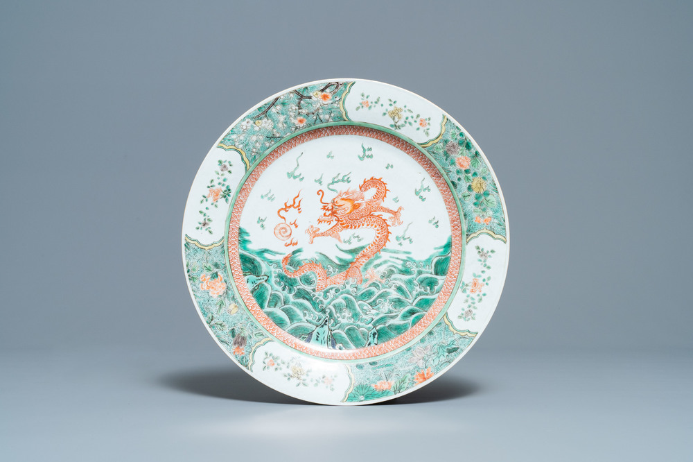 A Chinese famille verte 'dragon chasing the pearl' dish, Kangxi