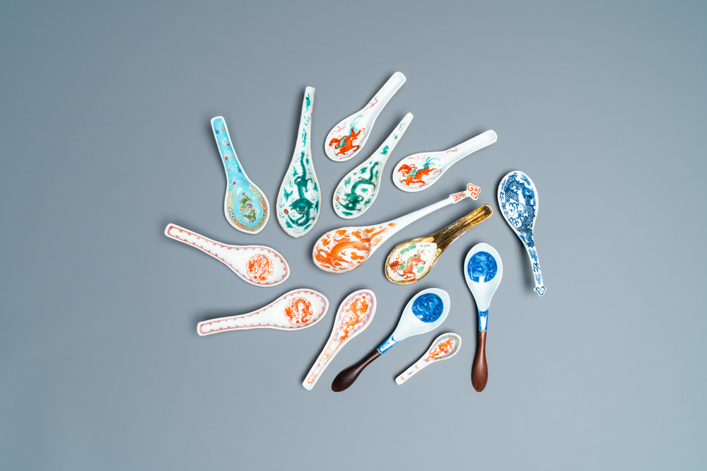 Fourteen Chinese 'dragon' spoons, 19/20th C.