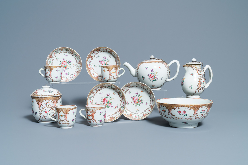 Een Chinees famille rose 12-delig theeservies voor de Europese markt, Qianlong