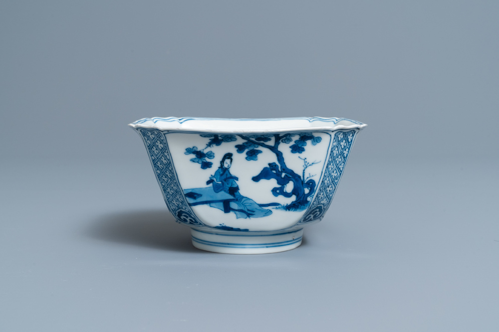 A Chinese square blue and white bowl, Chenghua mark, Kangxi