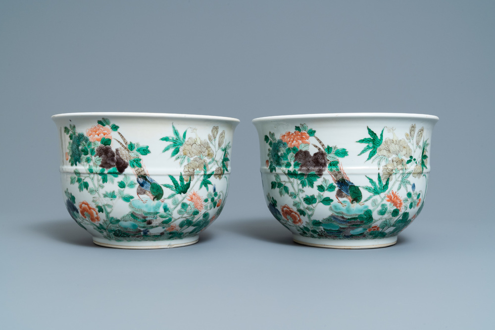 A pair of Chinese famille verte jardini&egrave;res, 19th C.