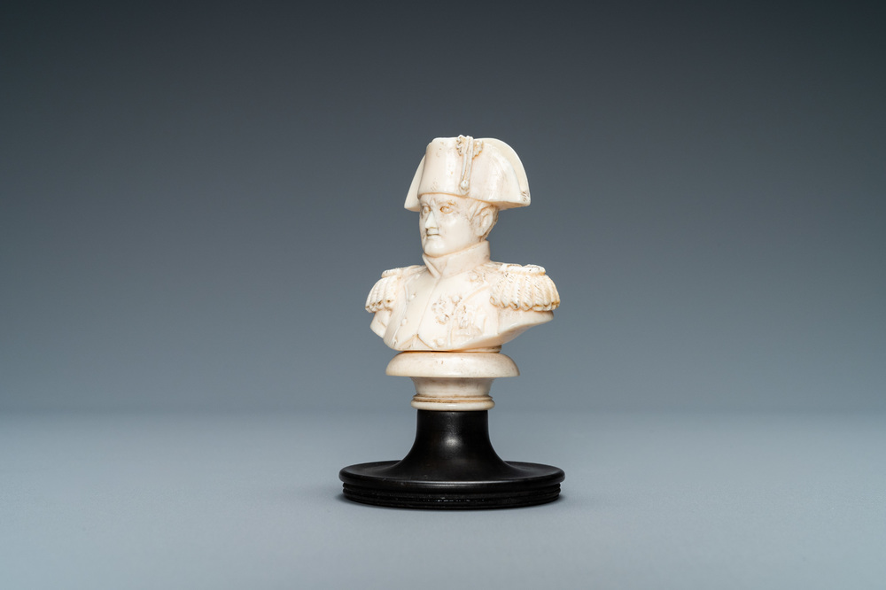 Een ivoren buste van Napoleon, Frankrijk, 19e eeuw
