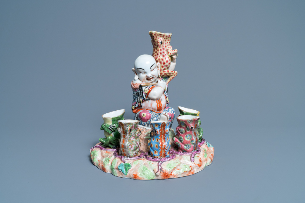 A chinoiserie group, Bayeux porcelain, France, 19th C.