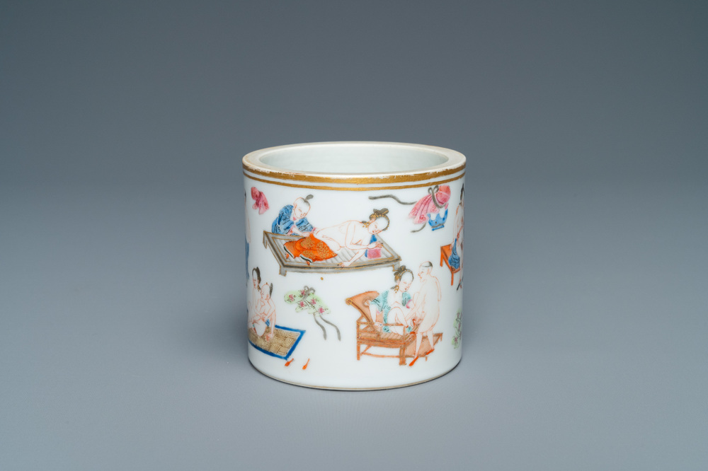 A Chinese famille rose 'erotical subject' brush pot, 1st half 19th C.
