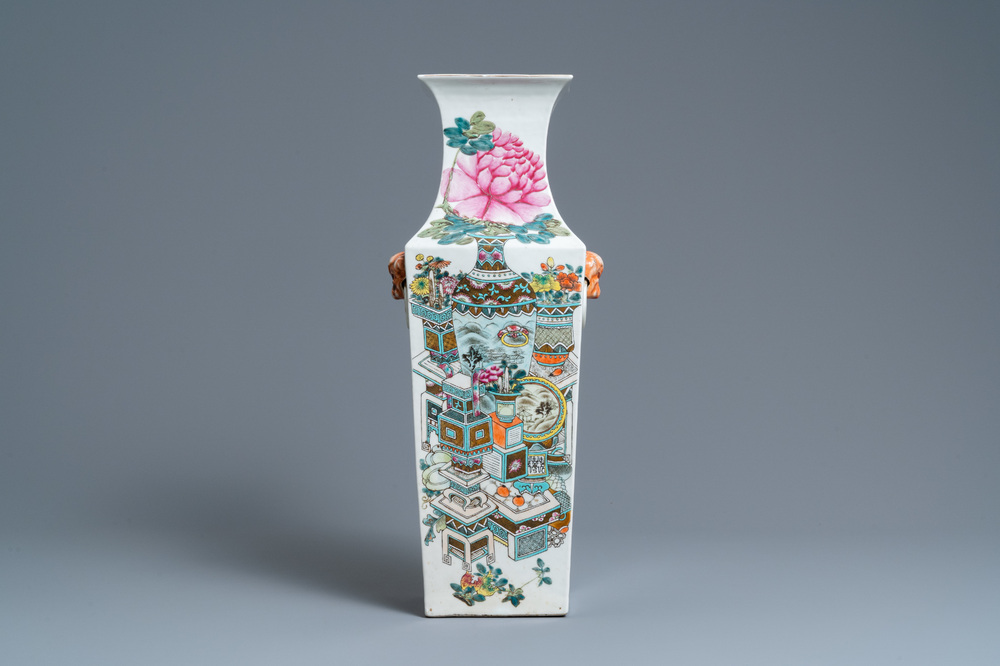 A Chinese square qianjiang cai 'antiquities' vase, 19th C.