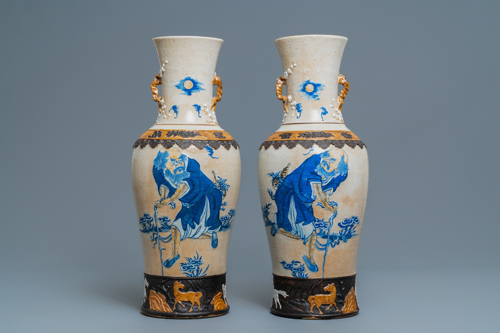 A pair of Chinese Nanking crackle-glazed vases with Li Tieguai, 19th C.