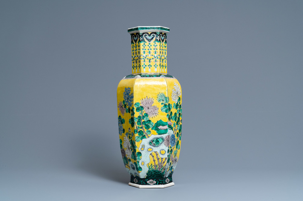 A Chinese hexagonal famille jaune vase, Kangxi mark, 19th C.