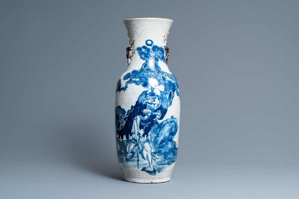 A Chinese blue and white Nanking crackle-glazed 'Li Tieguai' vase, 19th C.